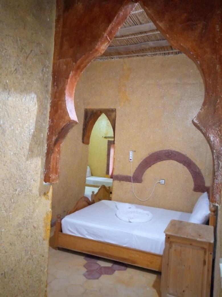 Les Pyramides Hotel Мерзуга Экстерьер фото